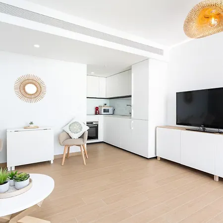 Ensuite Sea & Pool Views With Private Parking * Fuengirola