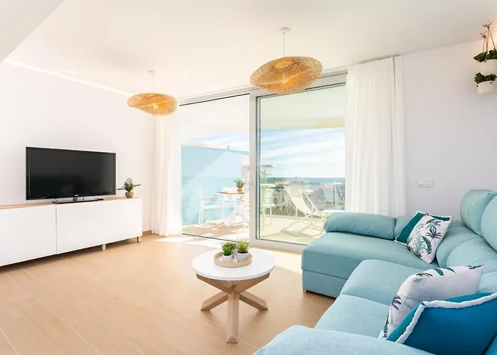 Ensuite Sea & Pool Views With Private Parking Lägenhet Fuengirola