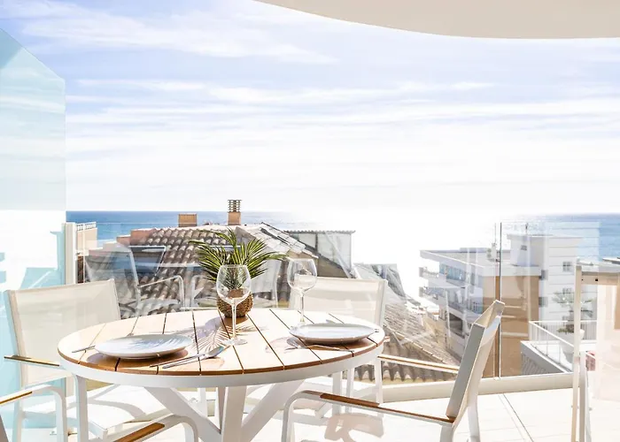 Ensuite Sea & Pool Views With Private Parking Appartamento *