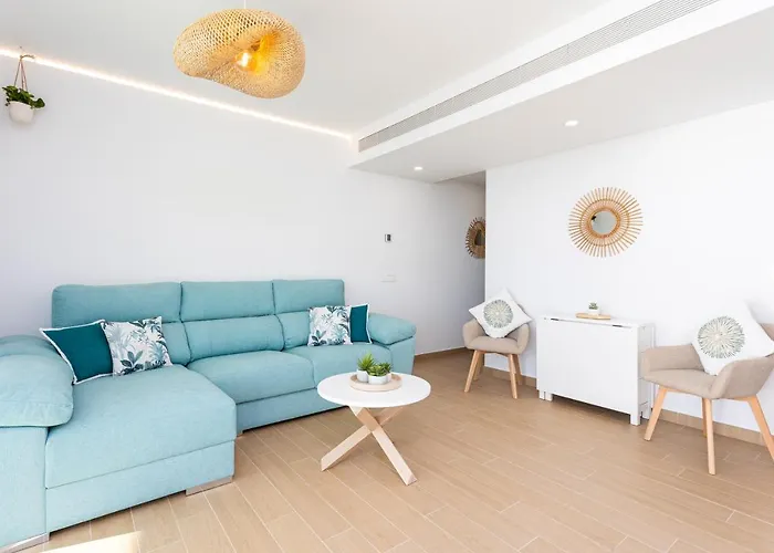 Ensuite Sea & Pool Views With Private Parking Appartamento *